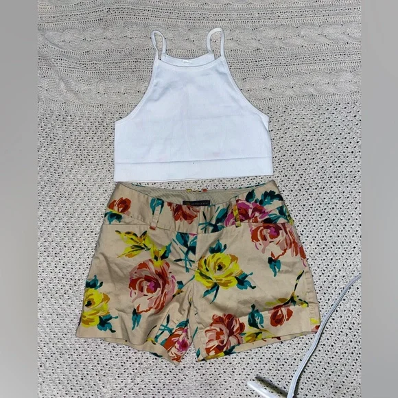 Super Cute Floral Shorts from Outback Red - Size 0 - Picture 2 of 7